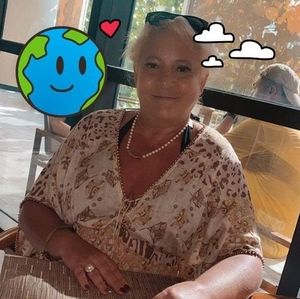 Meet your Posher, Giselle